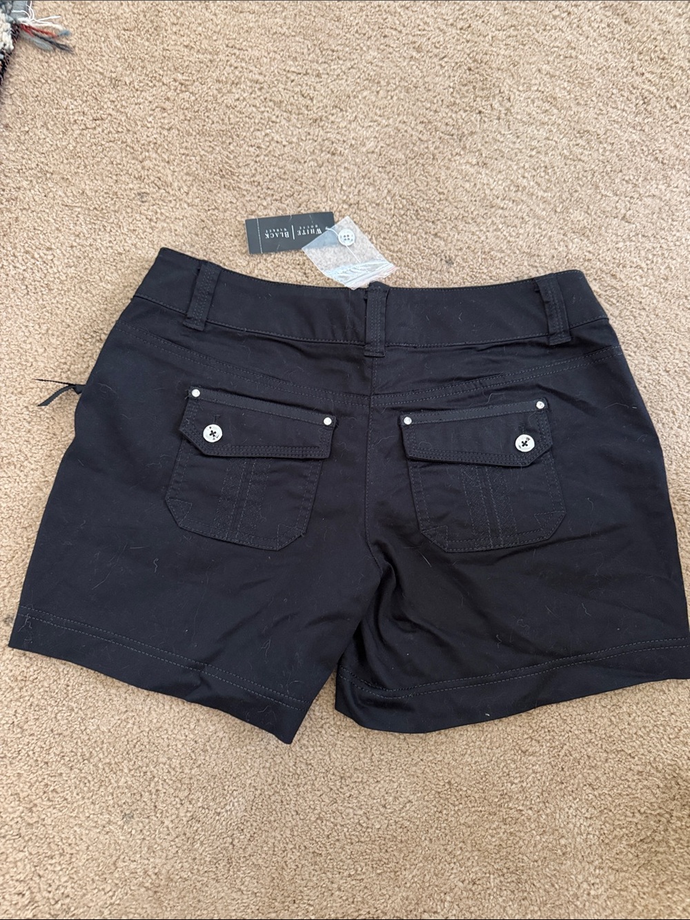 White House Black Market Black Women's Cargo Zip-Pocket Shorts - Picture 3 of 3